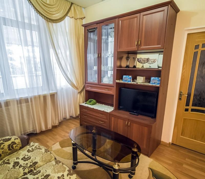 Оснащение гостиной в 2 местном 2 комнатном 1 категории, 8-11 этажи санатория Зори Ставрополья в Пятигорске  