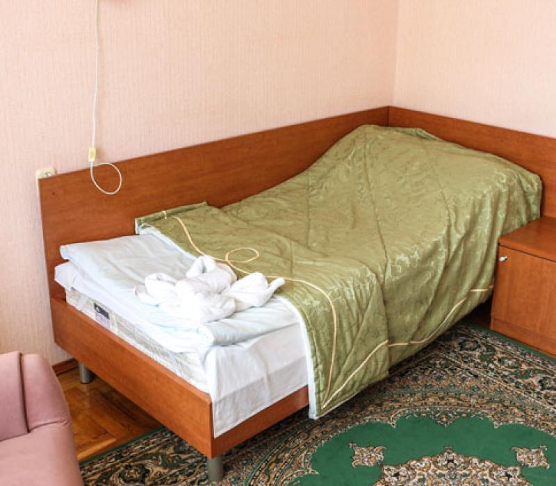 Спальное место в 1 местном 1 комнатном Стандарте санатория Тарханы. Пятигорск
